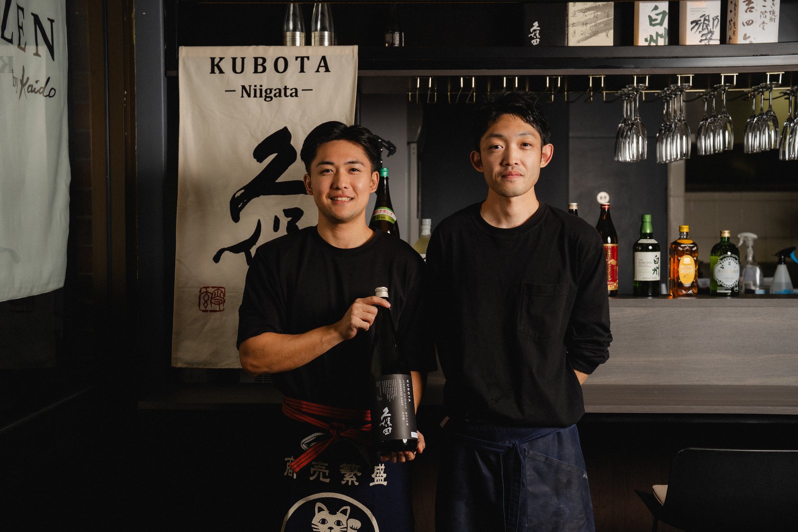 Hikaru and Yasuaki behind the bar at Sake Zen