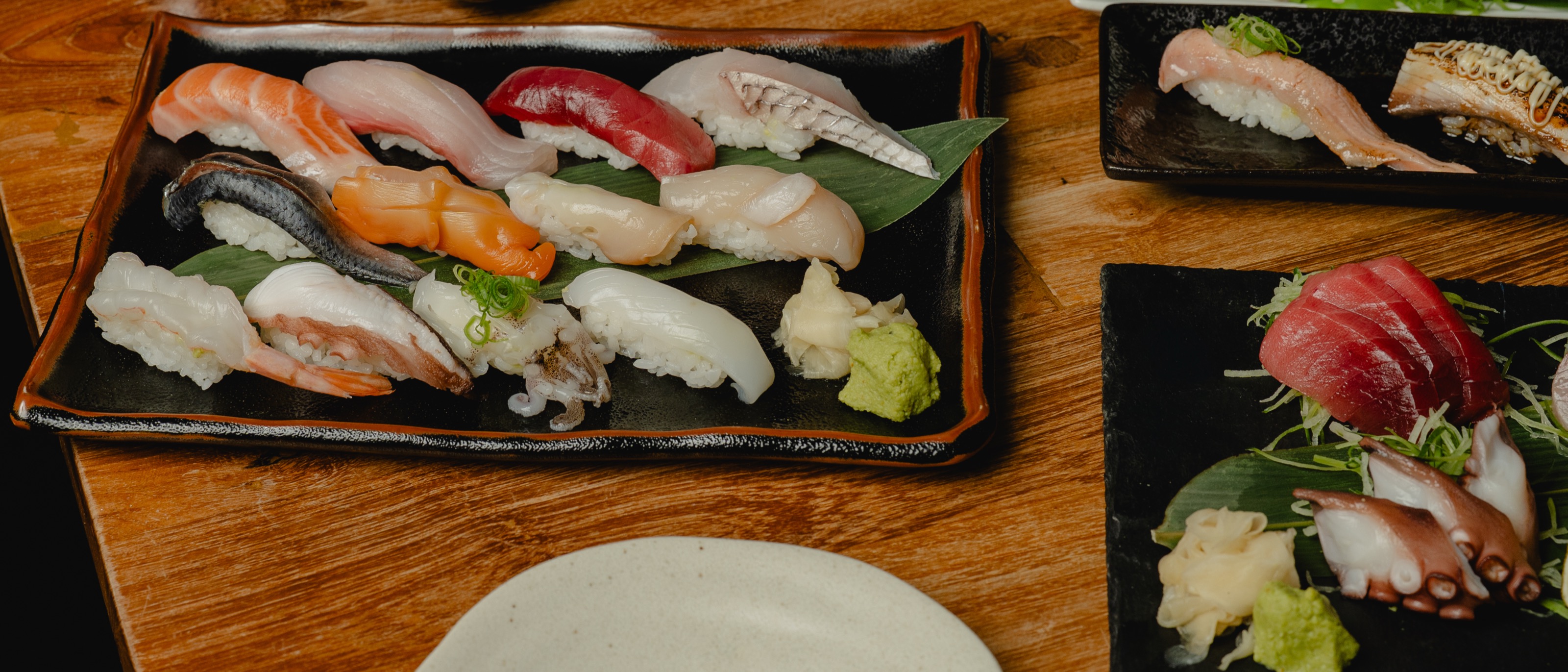 Sashimi & Sushi Sets / Rolls